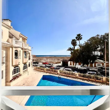Apartamento De Lujo Con Piscina Y Vistas Al Mar En Torrevieja